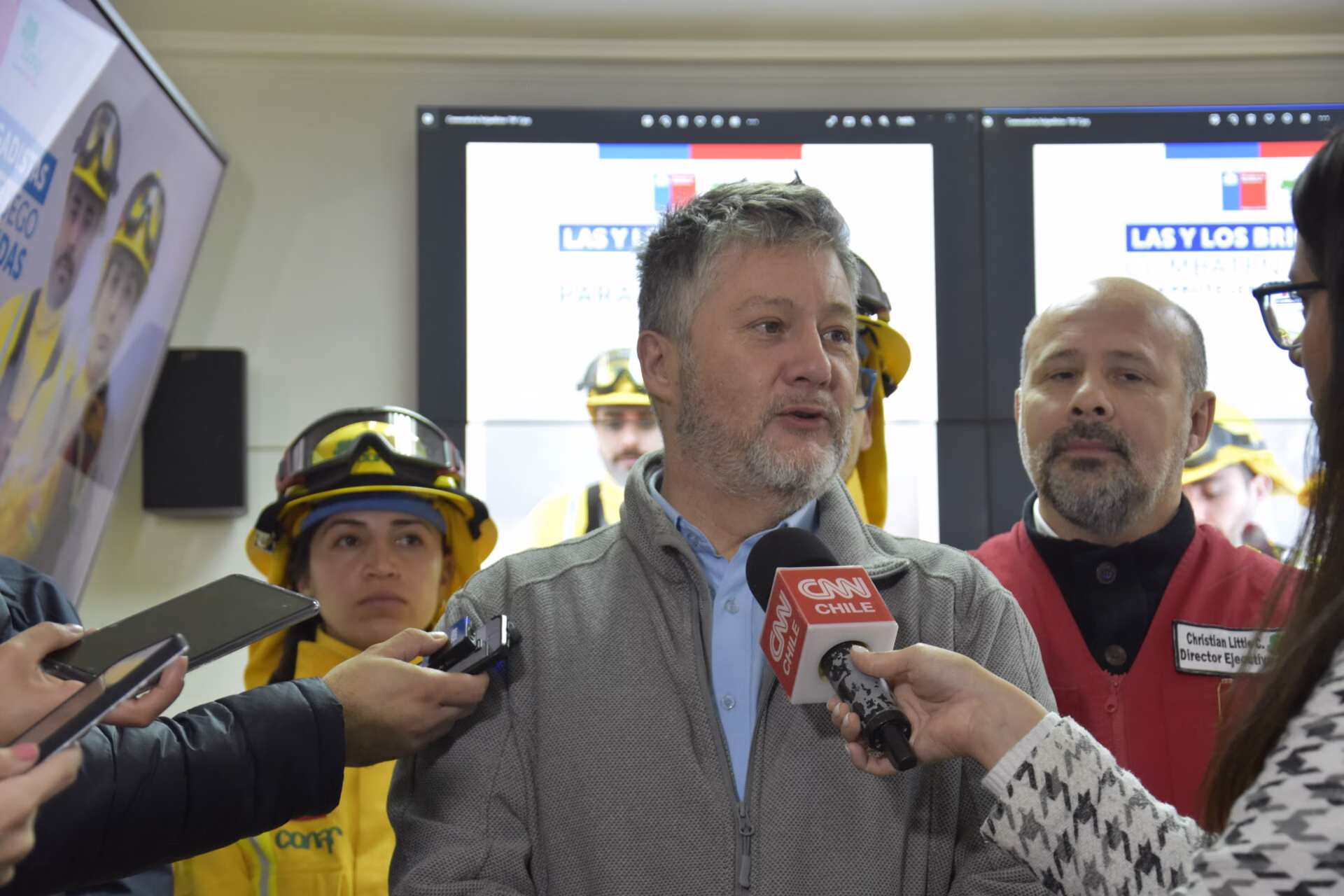 Gerente de Conaf vinculado al megaincendio de Valparaíso está bajo la lupa tras la tragedia en Torres del Paine