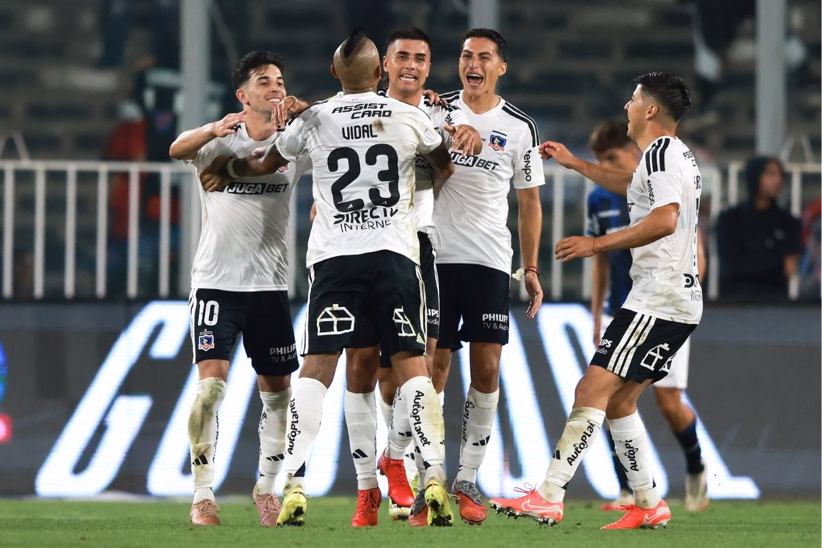 Colo-Colo despejó las dudas y volvió a ganar ante Huachipato para seguir líder