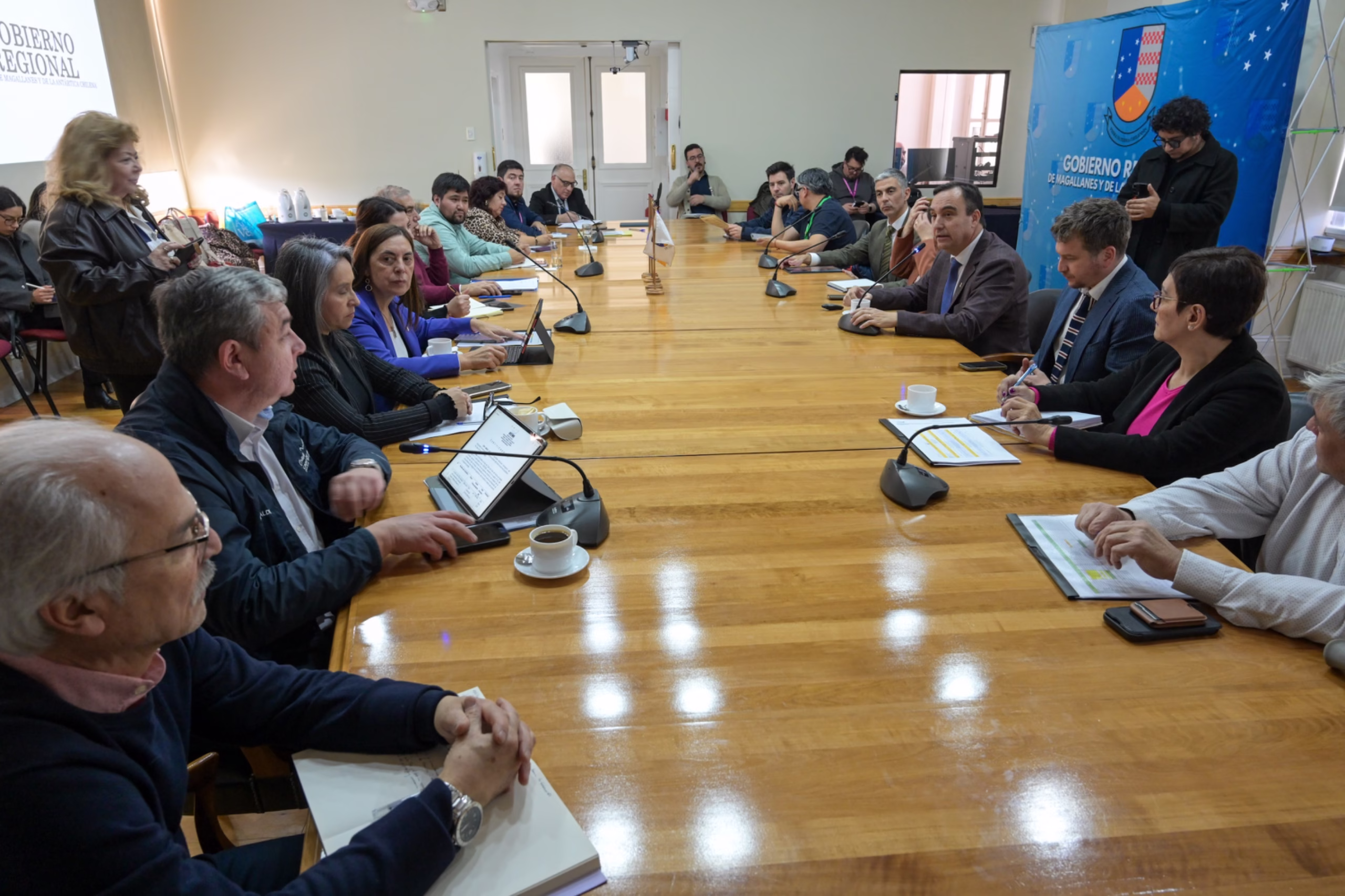Gore y municipalidades de Magallanes afinan proyectos para la nueva forma de financiamiento del PEDZE