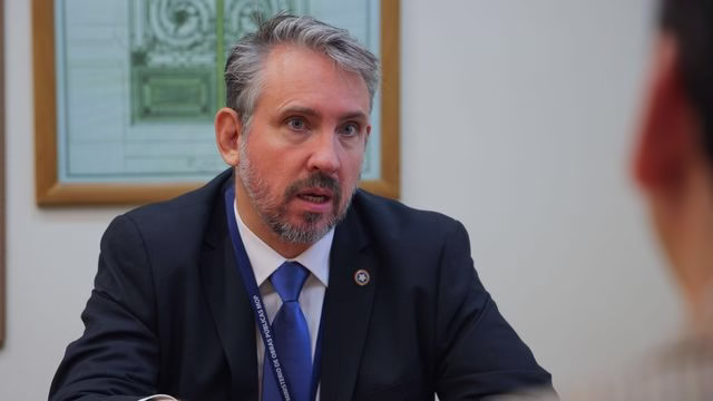 Declaración de patrimonio del diputado Riquelme no incluye 17 lotes de su inmobiliaria que registran deuda morosa de $95 millones en Tesorería