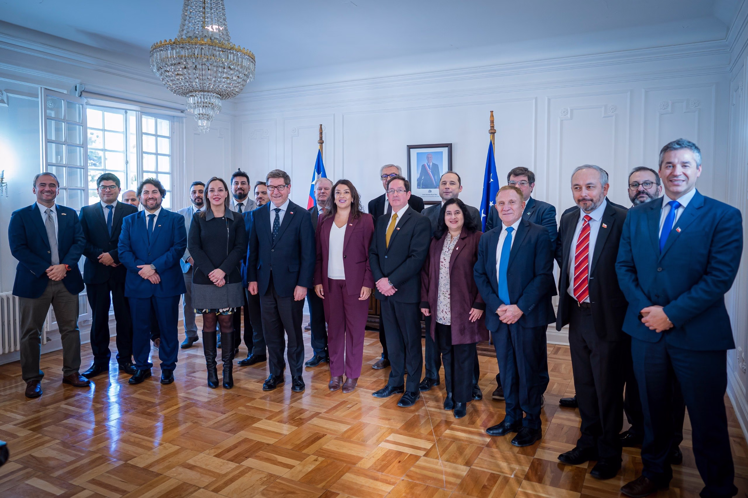 Biministro Mas visita Magallanes con foco en reactivación económica e impulso a industrias clave de la región