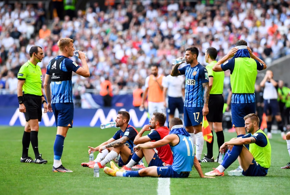 Cooling break: un partido, dos hidrataciones y una cerveza bien fría (Por Claudio Andrade)